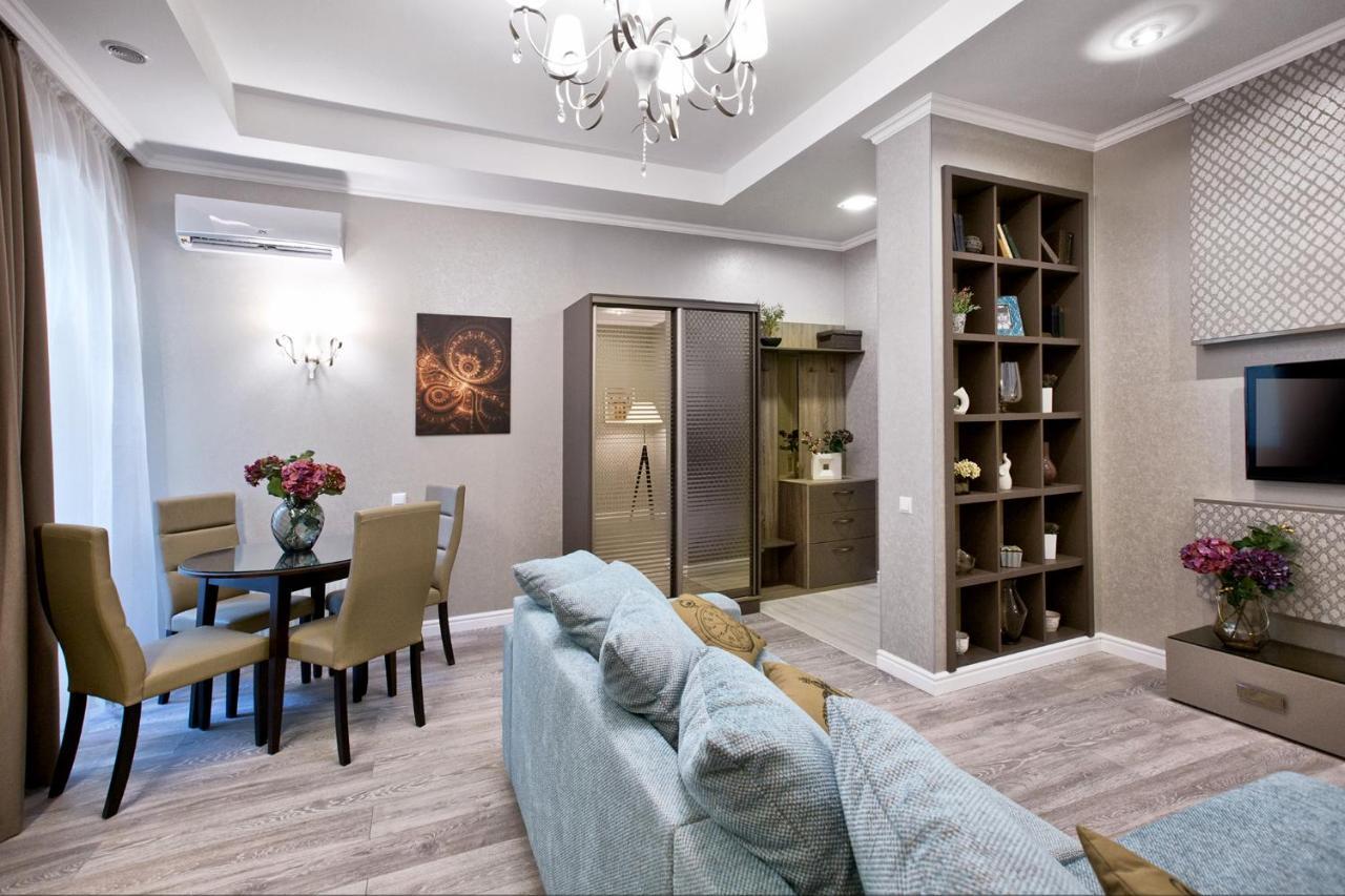 Jane Stone Apartments โอเดสซา ภายนอก รูปภาพ
